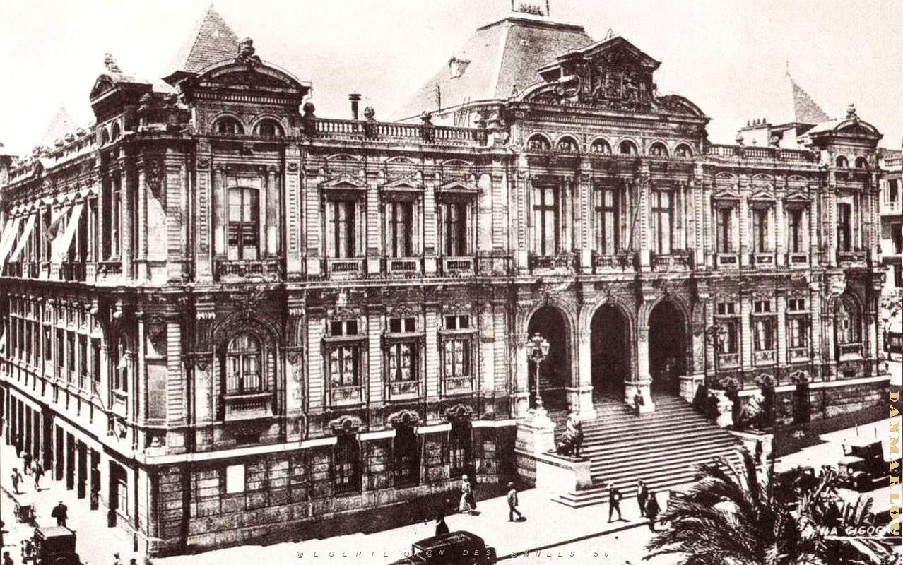 PA b- 016- Hotel de ville.jpg